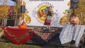 В Большом Подберезье наряду с фестивалем русской песни прошел праздник тыквы