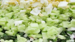 Окрошка с копченой рыбой