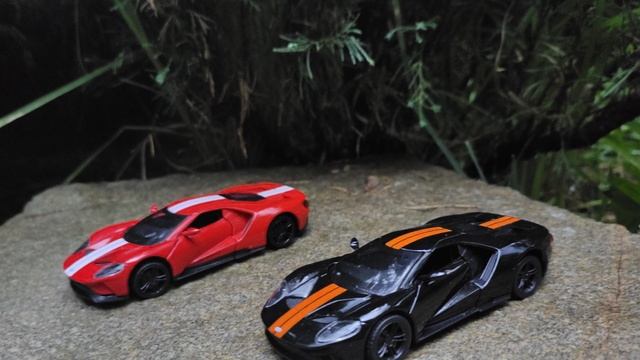 Сравнение моделей Ford GT от MSZ
