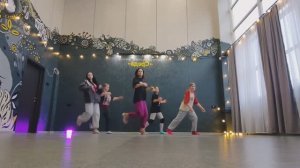 Hollaback girl - джаз-фанк старшие начинающая группа