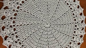 Салфетка крючком из пряжи "Макраме"