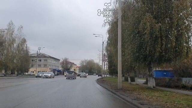 По граду октябрьскому...