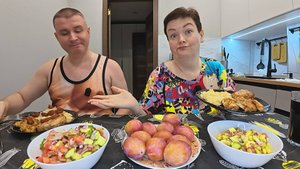 Мукбанг нагуляли ЗВЕРСКИЙ аппетит! Вован устроил КОНЦЕРТ по заявкам! Семейный ужин в России