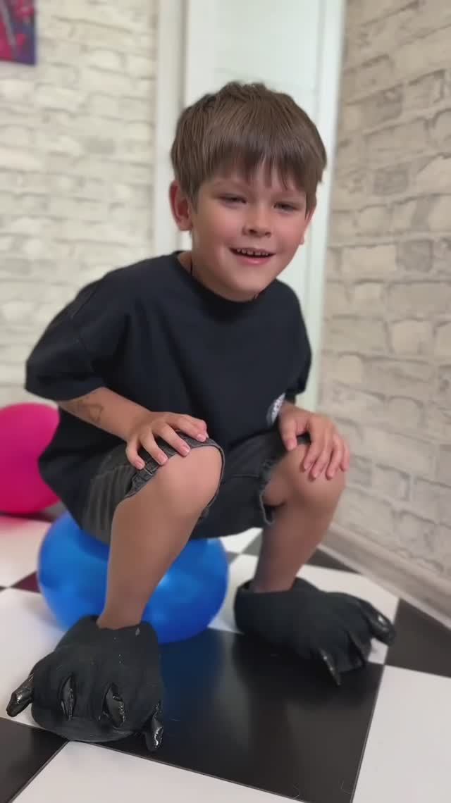 Папа схитрил в Челлендже 🤷♂️😂