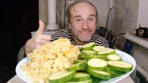 обед с Рыжулей. Сергий Радонежский. "учись у них". мукбанг. обжор. еда на камеру. диета. шизофрения.