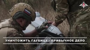 🎯 Военнослужащие расчёта высокоточного разведывательно-ударного комплекса ZALA «Ланцет» группиро...