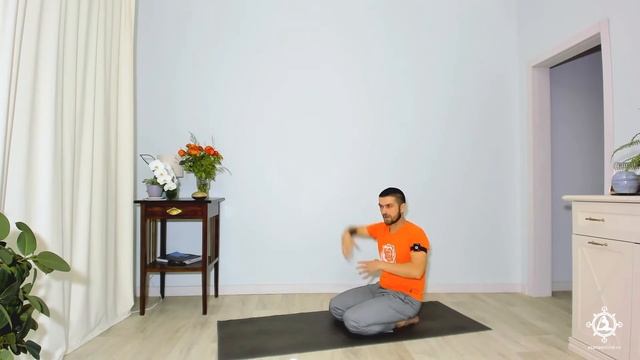 Ганда Бхерудасана. Фрагмент регулярного занятия на asanaonline.ru