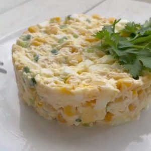 🥒 Салат с яйцом, сыром и огурцом