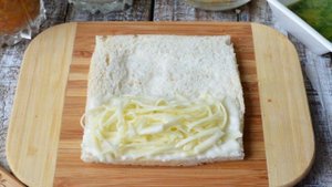 Рулет Лазанья в чесночном хлебе