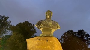 Александроневск6 Памятник отцу генералиссимуса Сталина
