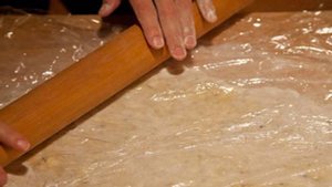 Пирог с грушами и яблоками