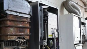 Специалисты Газпрома проверяют оборудование в домах