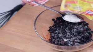 Овсяные батончики с черникой