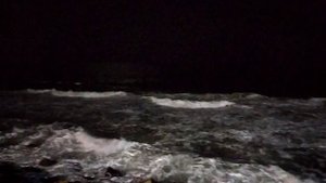 Средиземка вечером в Тель-Авиве!Волны!