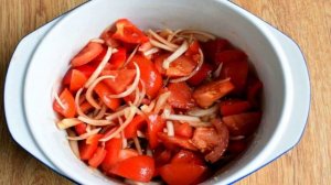 Салат из баклажанов с помидором и перцем