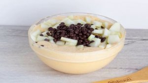 Пирог с грушей и шоколадом