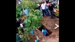 Жуткие случаи. Христос в облаках. Упал в могилу, страшный крик в Тайге