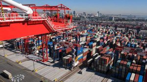 Китай и США в текущем году сократили товарооборот на 15,6% до $425,81 млрд