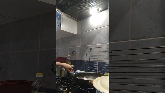 Как приготовить вкусные макароны с тушёнкой смотреть онлайн