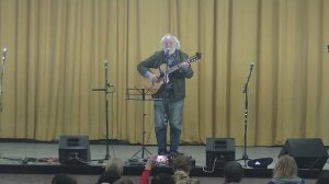 8.Юрий Лорес