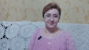Начала вязать манишку. Про платные МК.