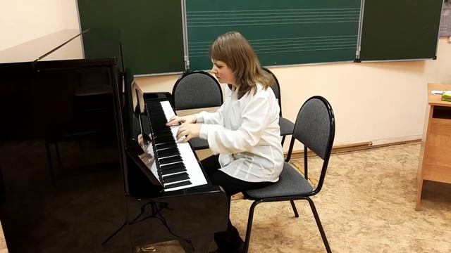 Русская народная песня. "Во саду ли, в огороде..." (a - moll) смотреть онлайн