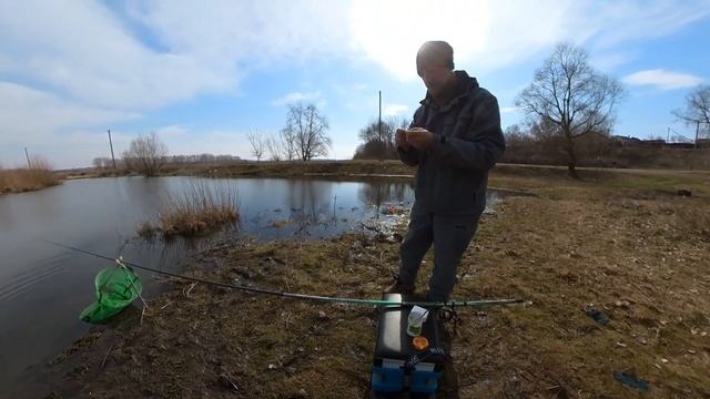 Карась на мелководье смотреть онлайн