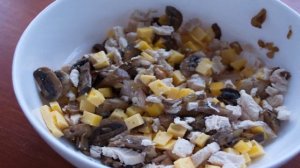 Салат оригинальный с курицей