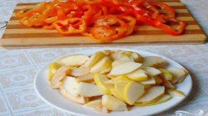 Курица, запеченная с сыром и овощами