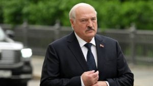 Лукашенко призвал немедленно завершить конфликт на Украине для сохранения страны