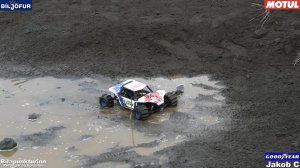 На радиуправлении машинки