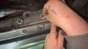 Установка порогов на HAVAL H3