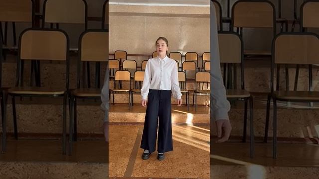 Детства Последний звонок Арно Бабаджанян. Зырянова Лада 12 лет.Преподаватель зрк РФ Костикова Р. С