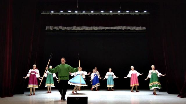 Во горнице. Народный коллектив хореографический ансамбль Калинка