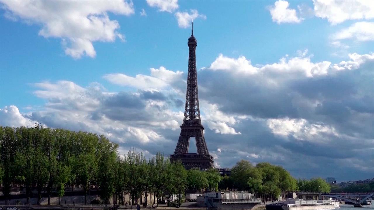 Сразу две французские партии поставили вопрос о вотуме недоверия правительству