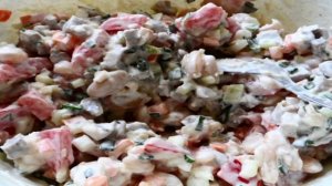 Салат с языком и фасолью