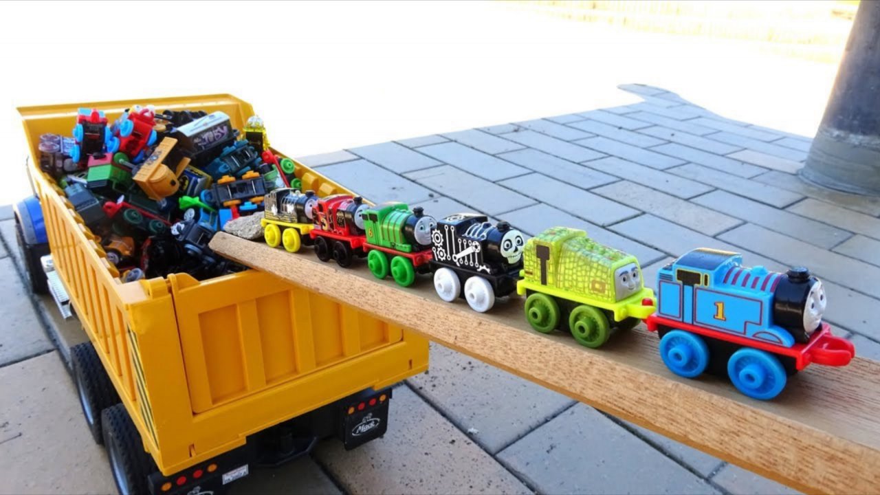 Паровозики играем вместе машинки