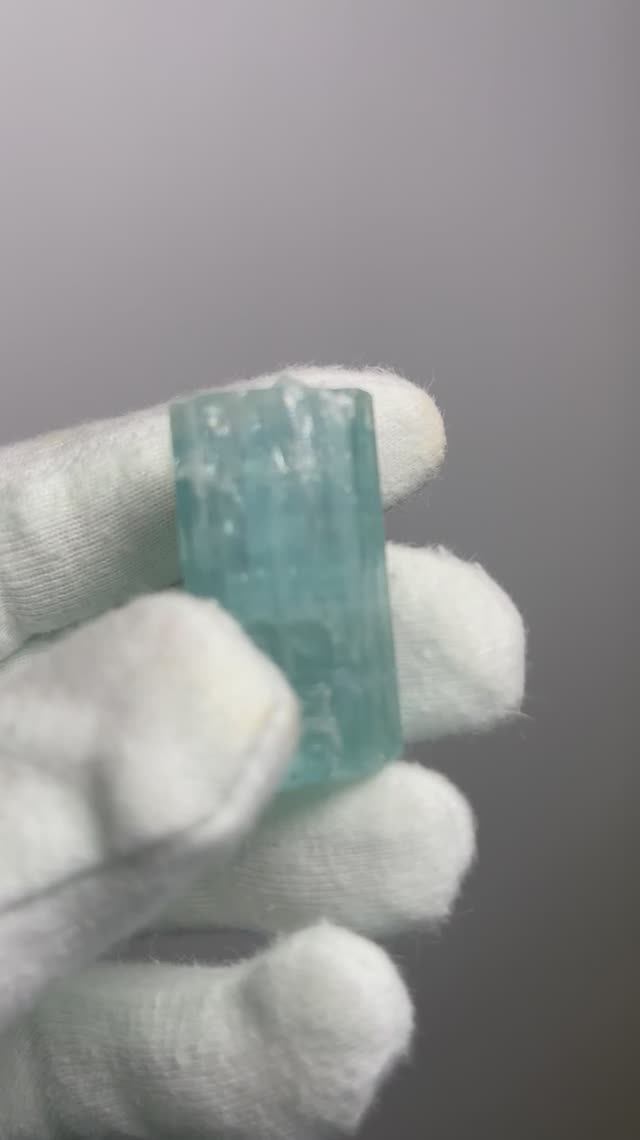 Аквамарин кристалл