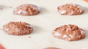 Печенье с зефирной начинкой и шоколадной глазурью
