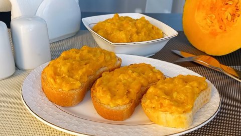 Тыква В сезон тыквы готовим такую вкуснятину! 20 минут и готово! Простой и быстрый рецепт.