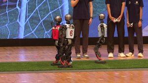 🤖🤗 Самый душевный робот