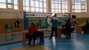 Чемпионат ХМАО-ЮГРЫ по гиревому спорту. Рывок 32кг - Бондарев Д. Сафонов А.