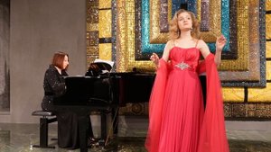 Мария Селеверстова исполняет песню Сольвейг Грига. Фортепиано — Карина Погосбекова