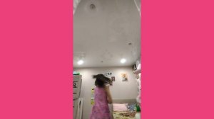 Танцы делаем и танцуем и рассуждаем про любовь.