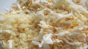 Пирог с капустой из слоеного дрожжевого теста