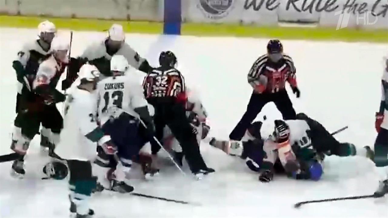 Из-за русского языка в Латвии игроки хоккейных команд устроили драку