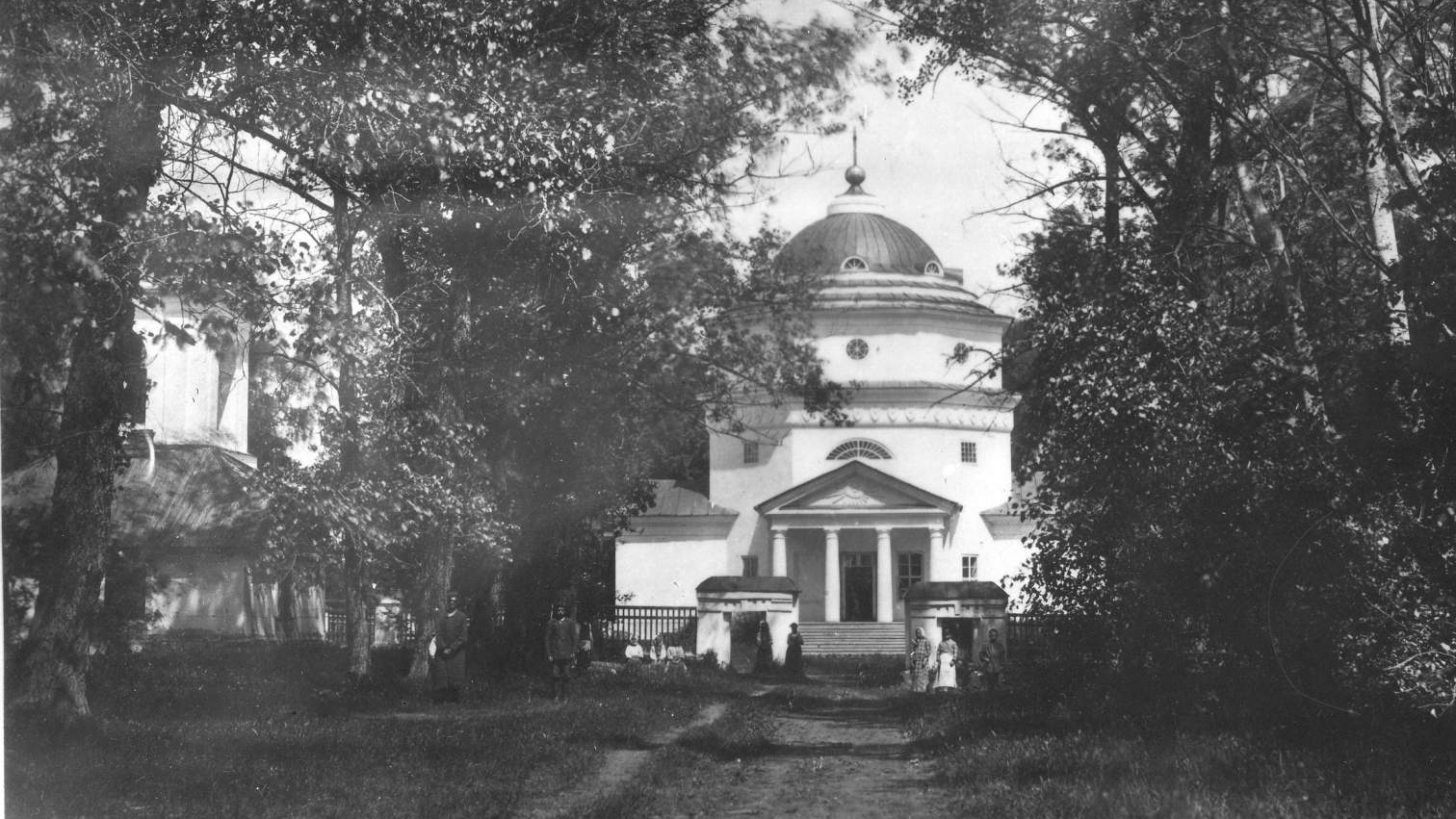 Храм в честь Покрова Пресвятой Богородицы с. Новая Романовка Мглинского района