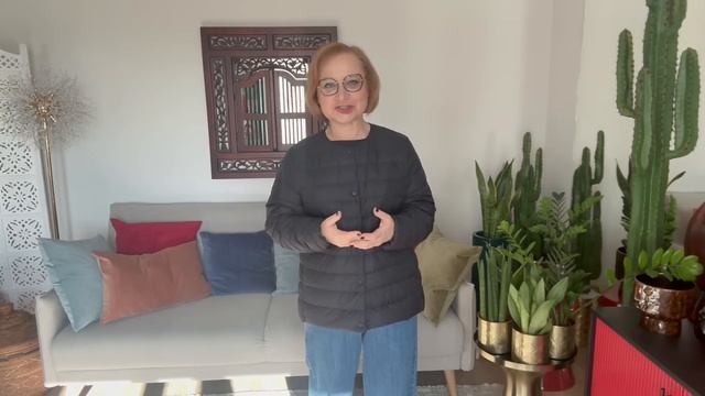 Как ПЕНСИОНЕРКА-МОДНИЦА 60+декорирует себяСекретыТрюкиЛайфхаки Ярко⚡️СтильноКомфортноКрасиво смотреть онлайн