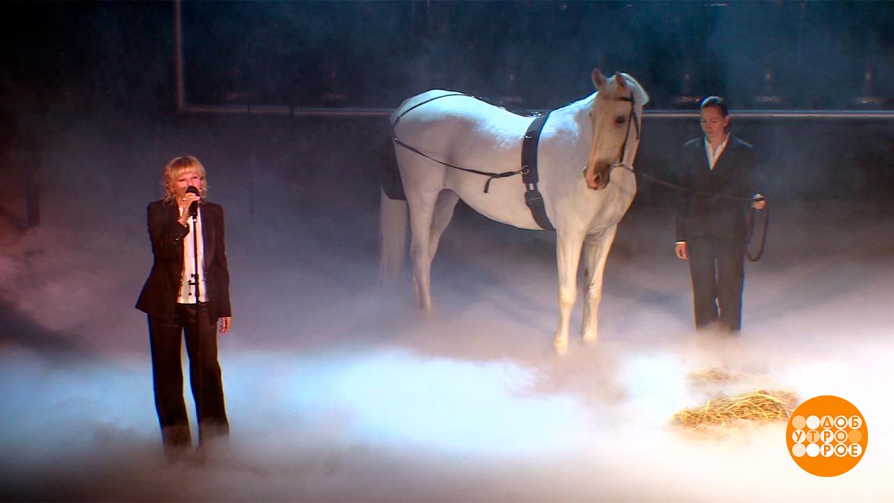 Театр "Ленком Марка Захарова". "Задворки" возвращаются! Доброе утро. Фрагмент выпуска от 14.10.2025