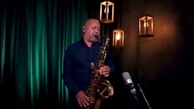 Поклонение - Анджело Торрес (Игра на саксофоне) смотреть онлайн